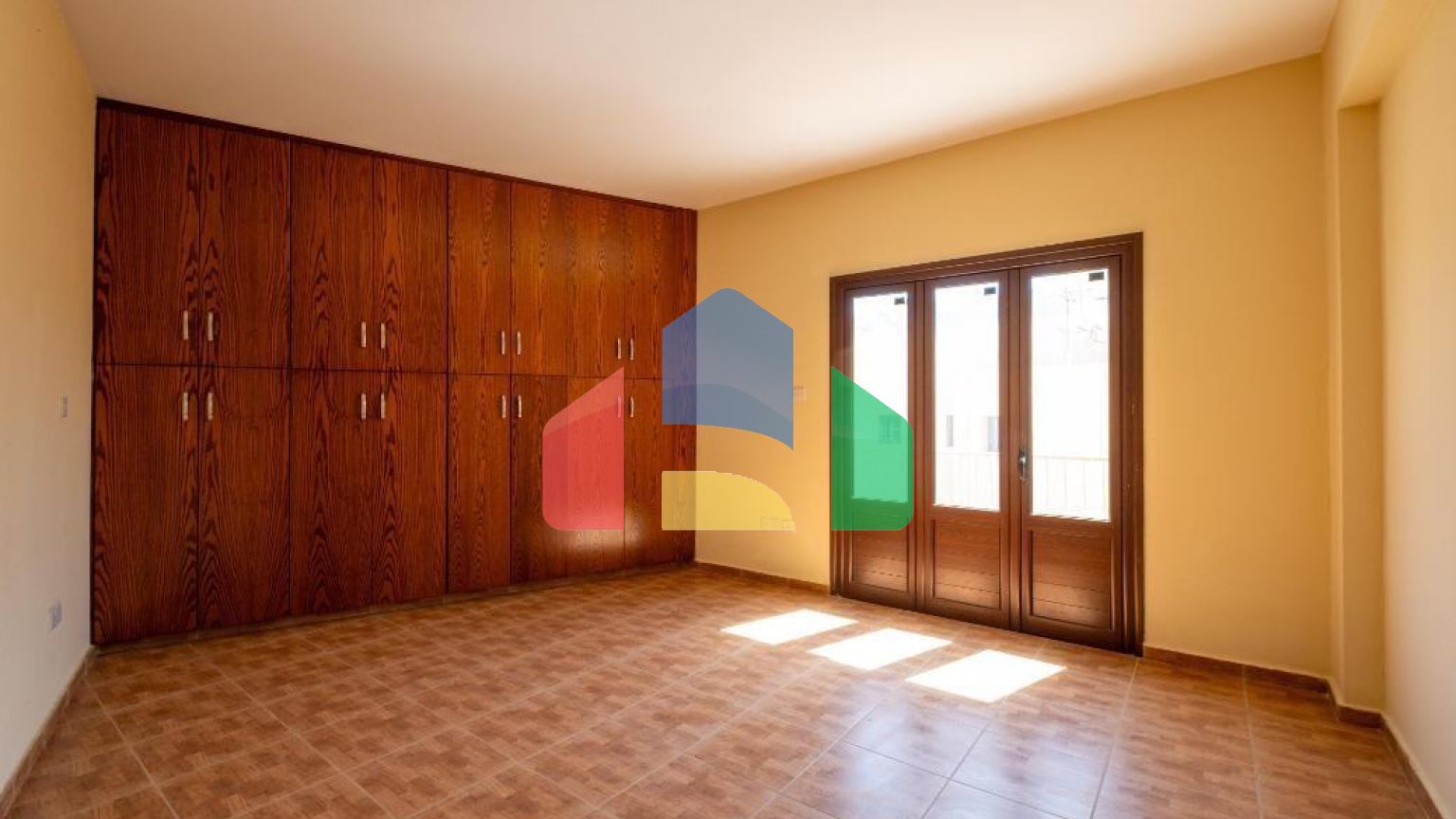 Продажа - Коттедж 198 m² в Ларнаке