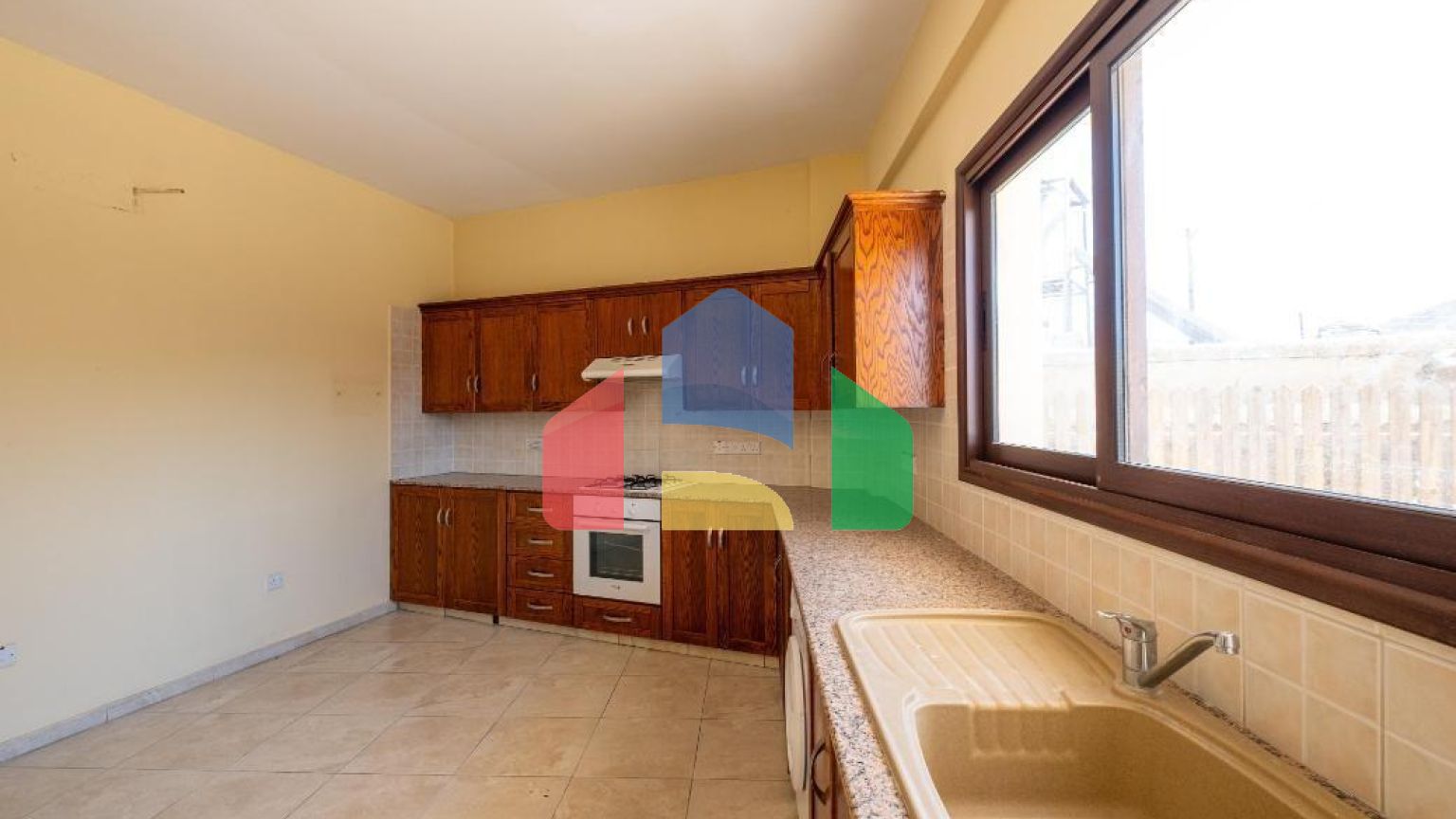 Продажа - Коттедж 198 m² в Ларнаке