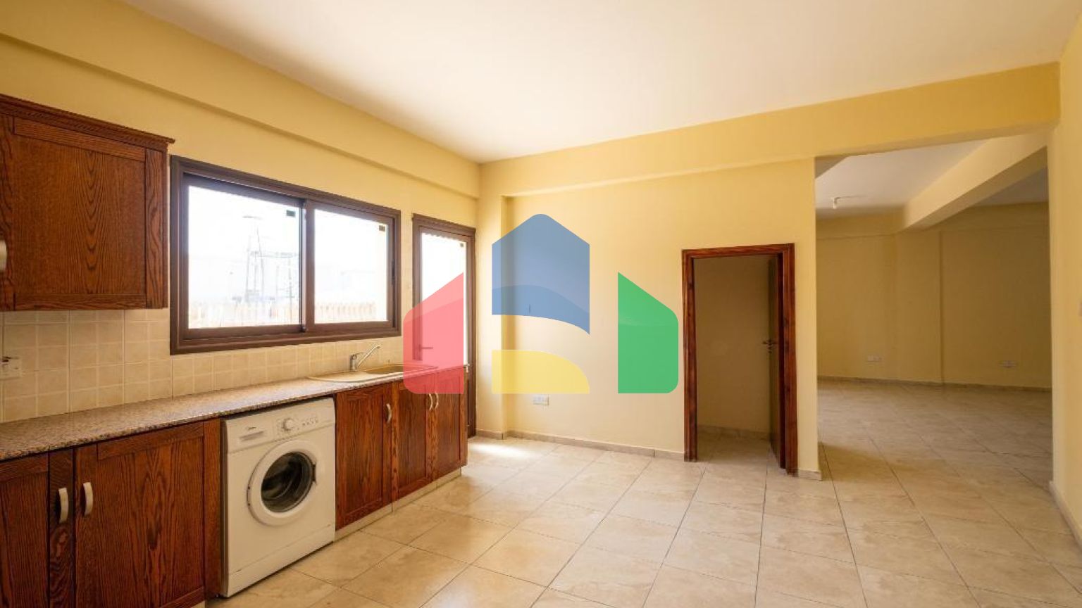 Продажа - Коттедж 198 m² в Ларнаке