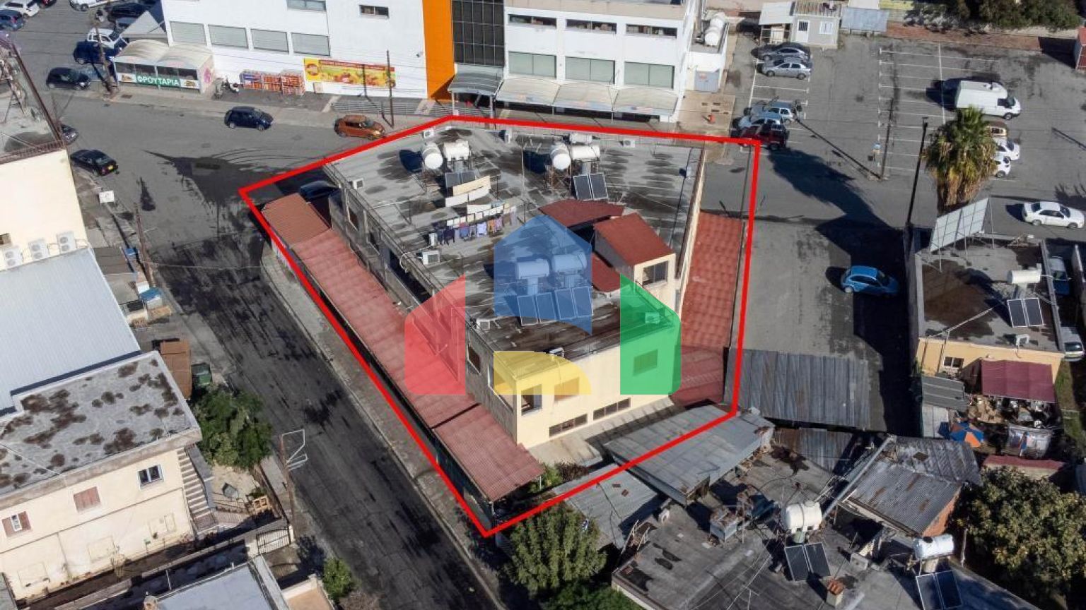Продажа - Бизнес 736 m² в Ларнаке