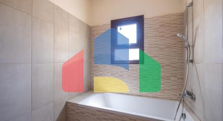 Продажа - Коттедж 136 m² в Ларнаке