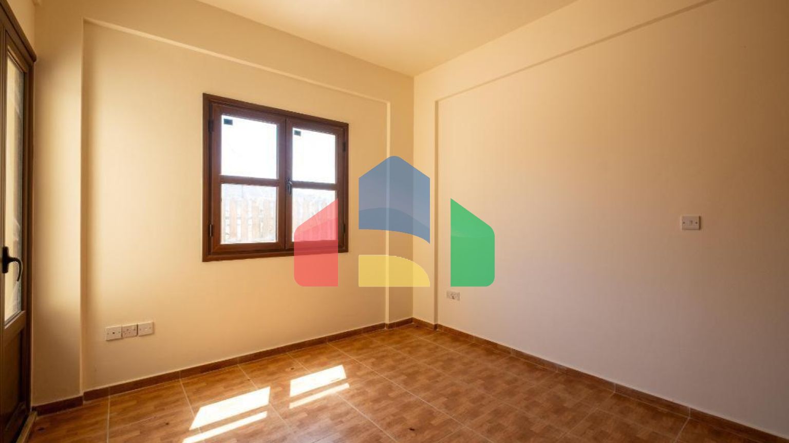 Продажа - Коттедж 136 m² в Ларнаке