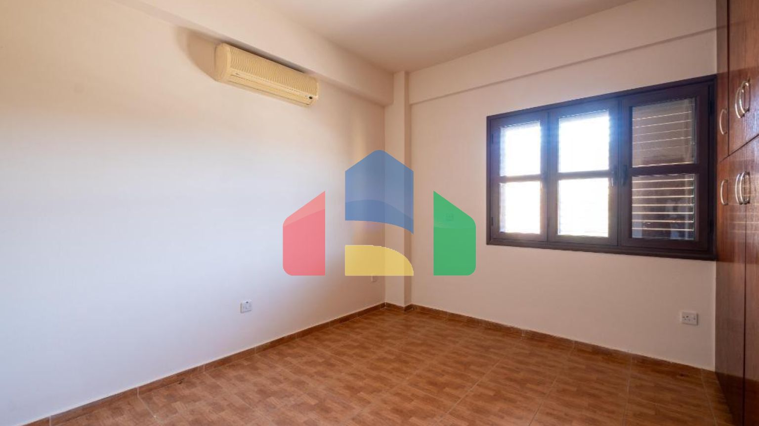 Продажа - Коттедж 136 m² в Ларнаке