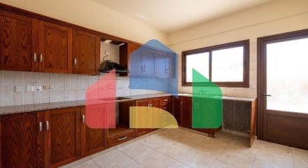 Продажа - Коттедж 136 m² в Ларнаке