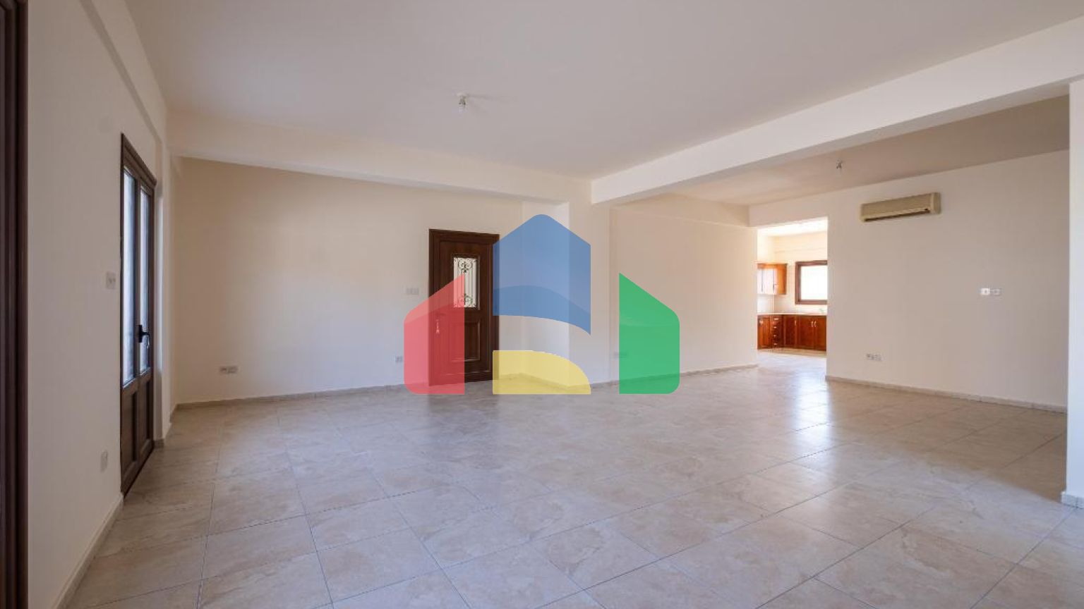 Продажа - Коттедж 136 m² в Ларнаке