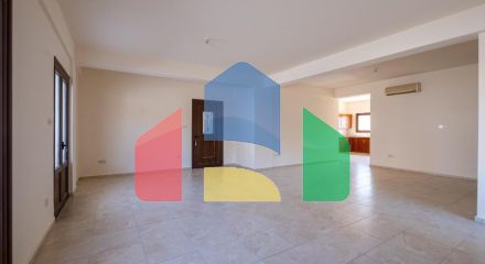 Продажа - Коттедж 136 m² в Ларнаке