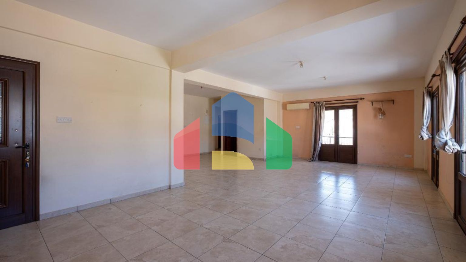 Продажа - Коттедж 150 m² в Ларнаке