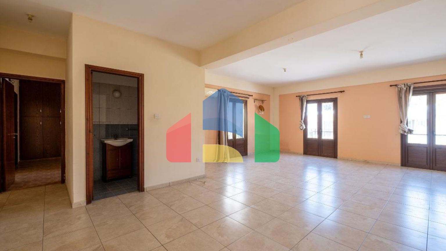 Продажа - Коттедж 150 m² в Ларнаке