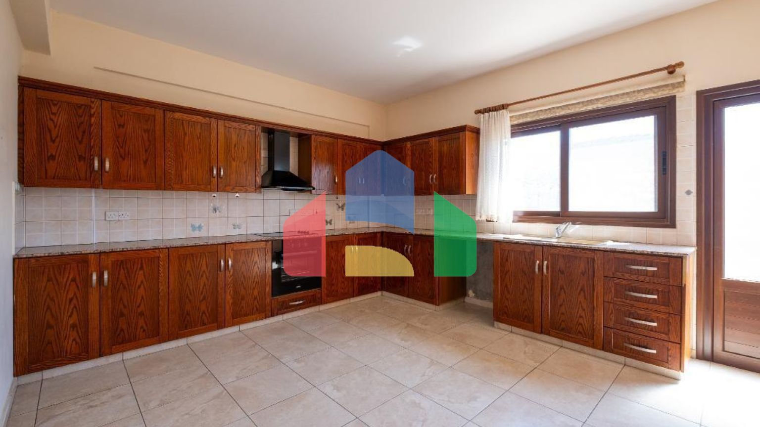 Продажа - Коттедж 150 m² в Ларнаке