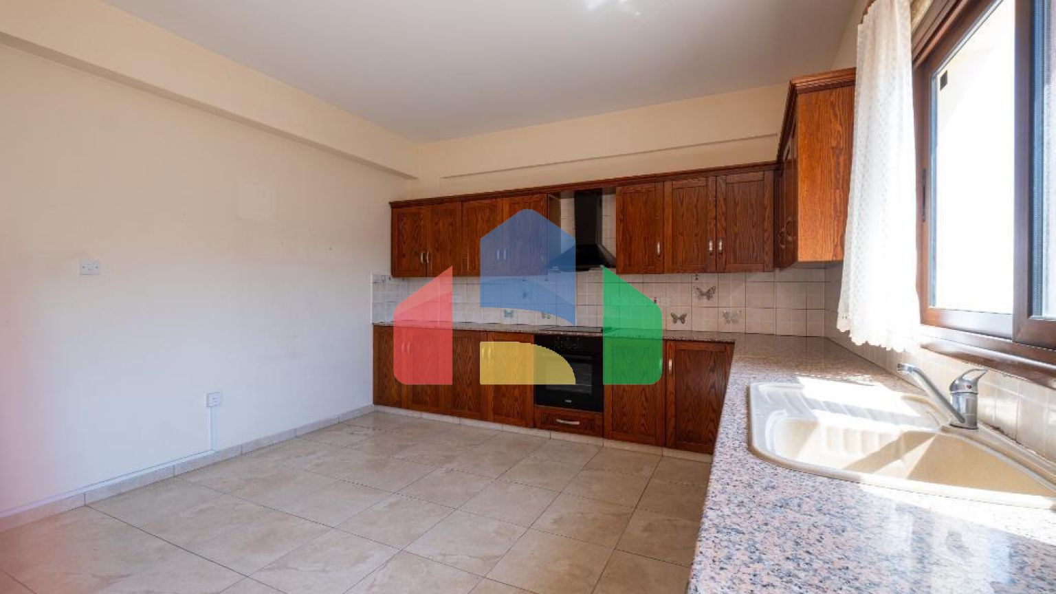 Продажа - Коттедж 150 m² в Ларнаке