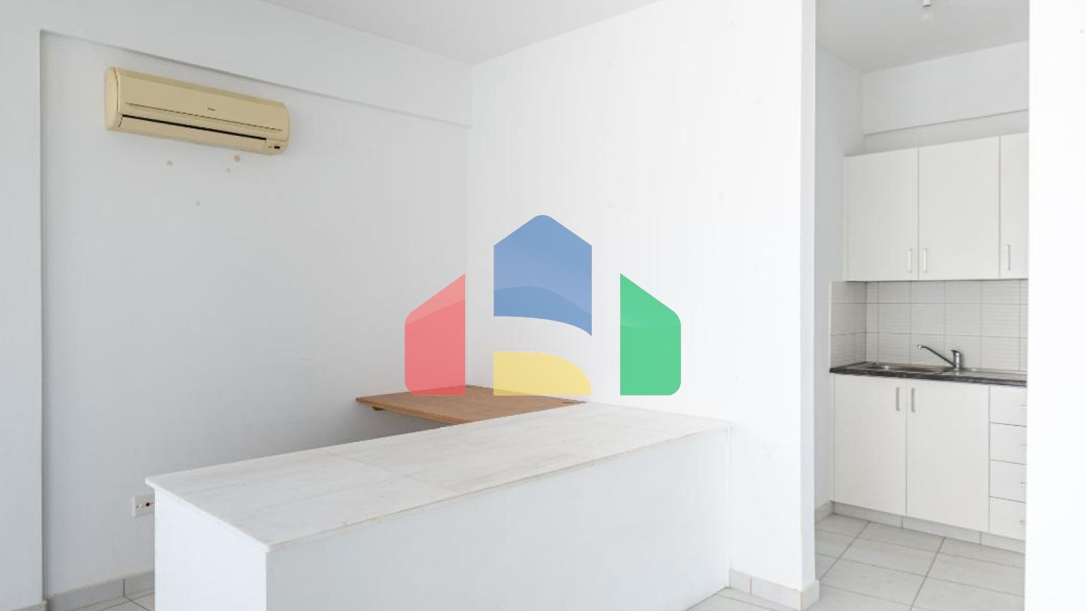 Продажа - Бизнес 182 m² в Ларнаке