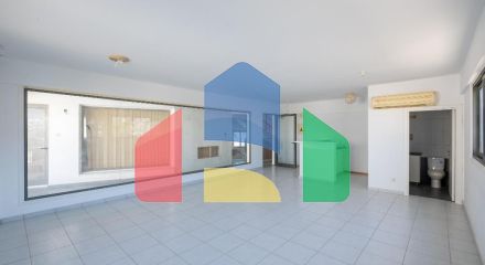 Продажа - Бизнес 182 m² в Ларнаке