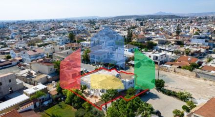 Продаж - Котедж 260 m² В Ларнаке