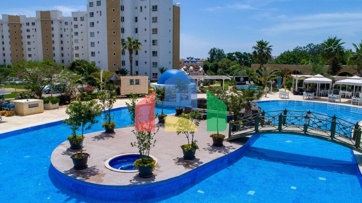 2-комнатные апартаменты 60 м2 + 11 м2 балкон В СПА-комплексе в 600 метрах от песчаного пляжа