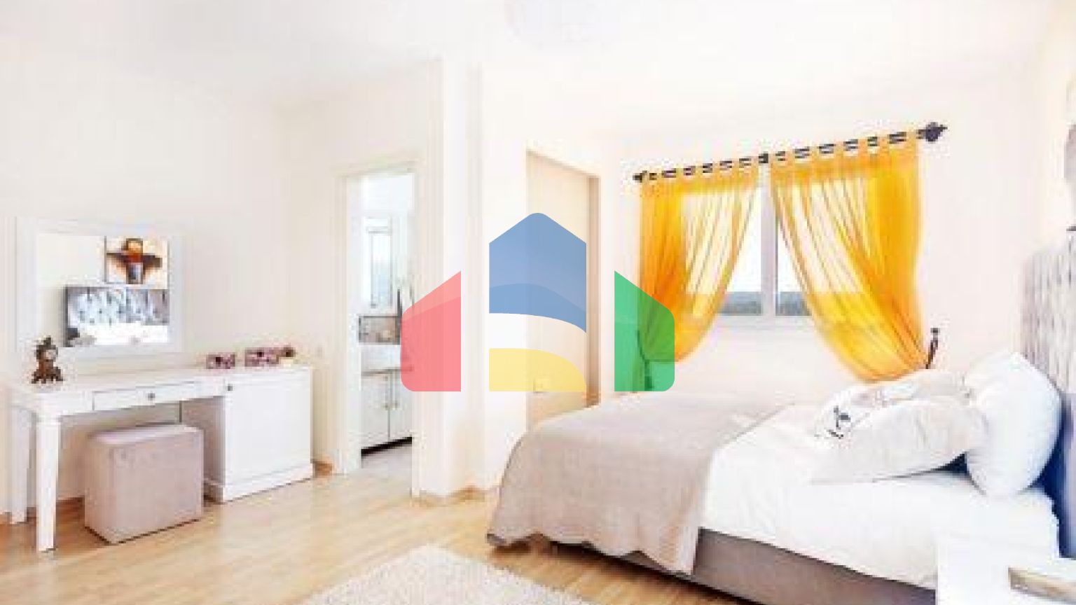 4-комнатные апартаменты 94 м2 в СПА - комплексе в 100 метрах от песчаного пляжа.