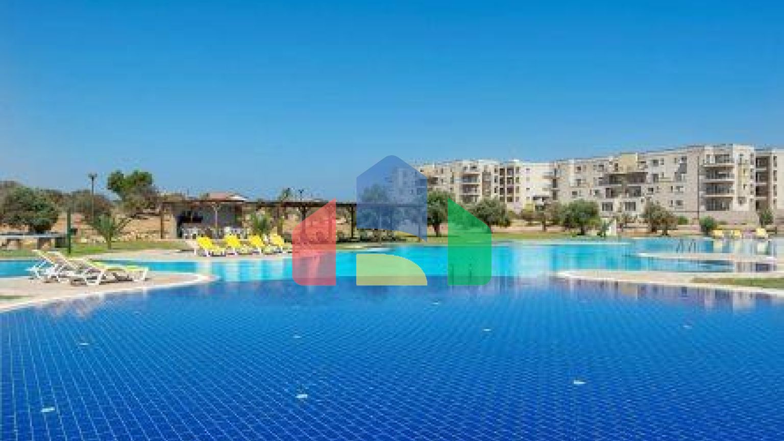 4-комнатные апартаменты 94 м2 в СПА - комплексе в 100 метрах от песчаного пляжа.