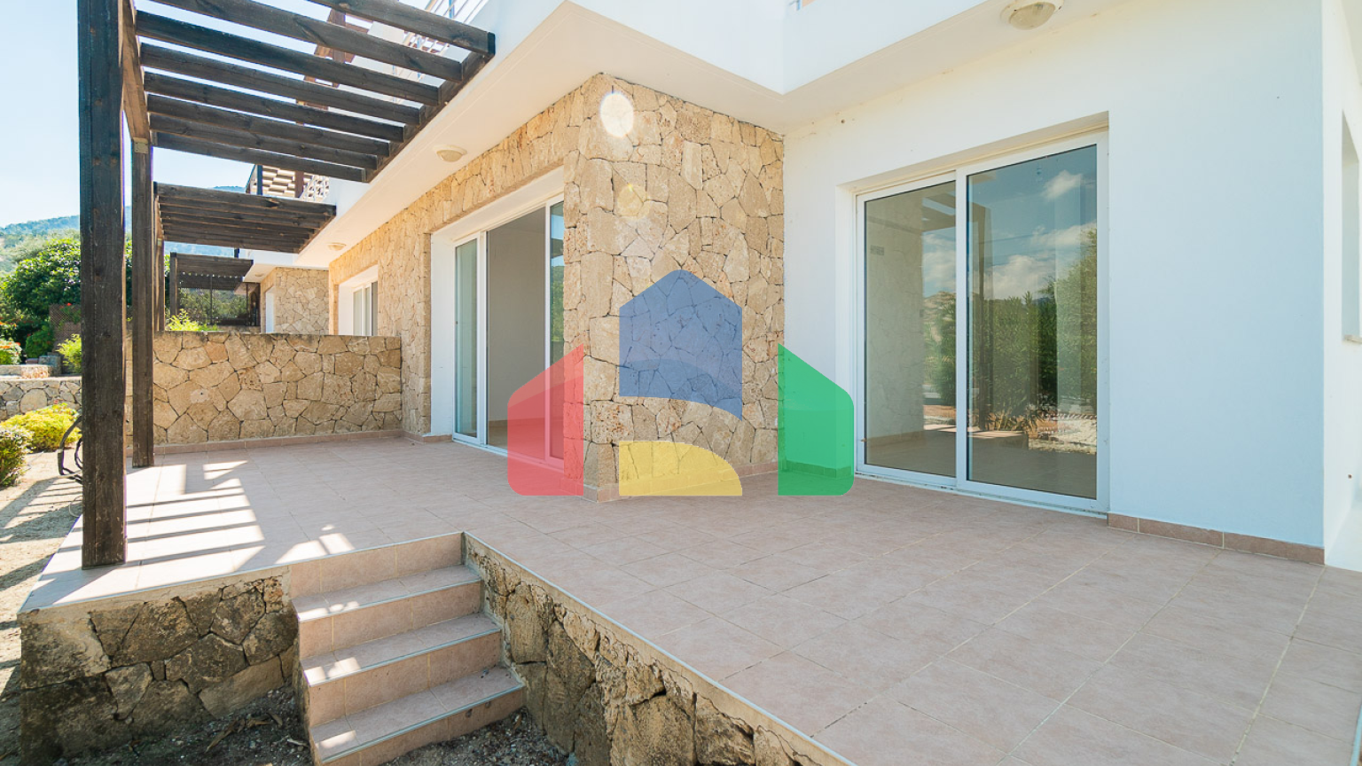 3-комнатные апартаменты 71,4 м2 в 5 минутах от моря