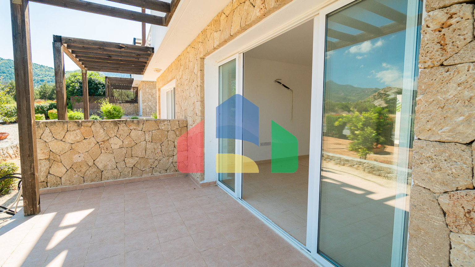 3-комнатные апартаменты 71,4 м2 в 5 минутах от моря