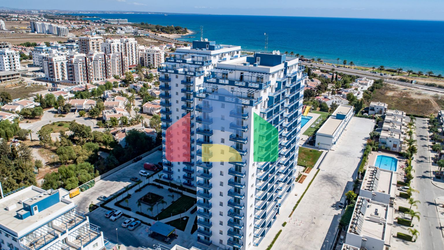 Студия 43 м2 в 250 метрах от песчаного пляжа