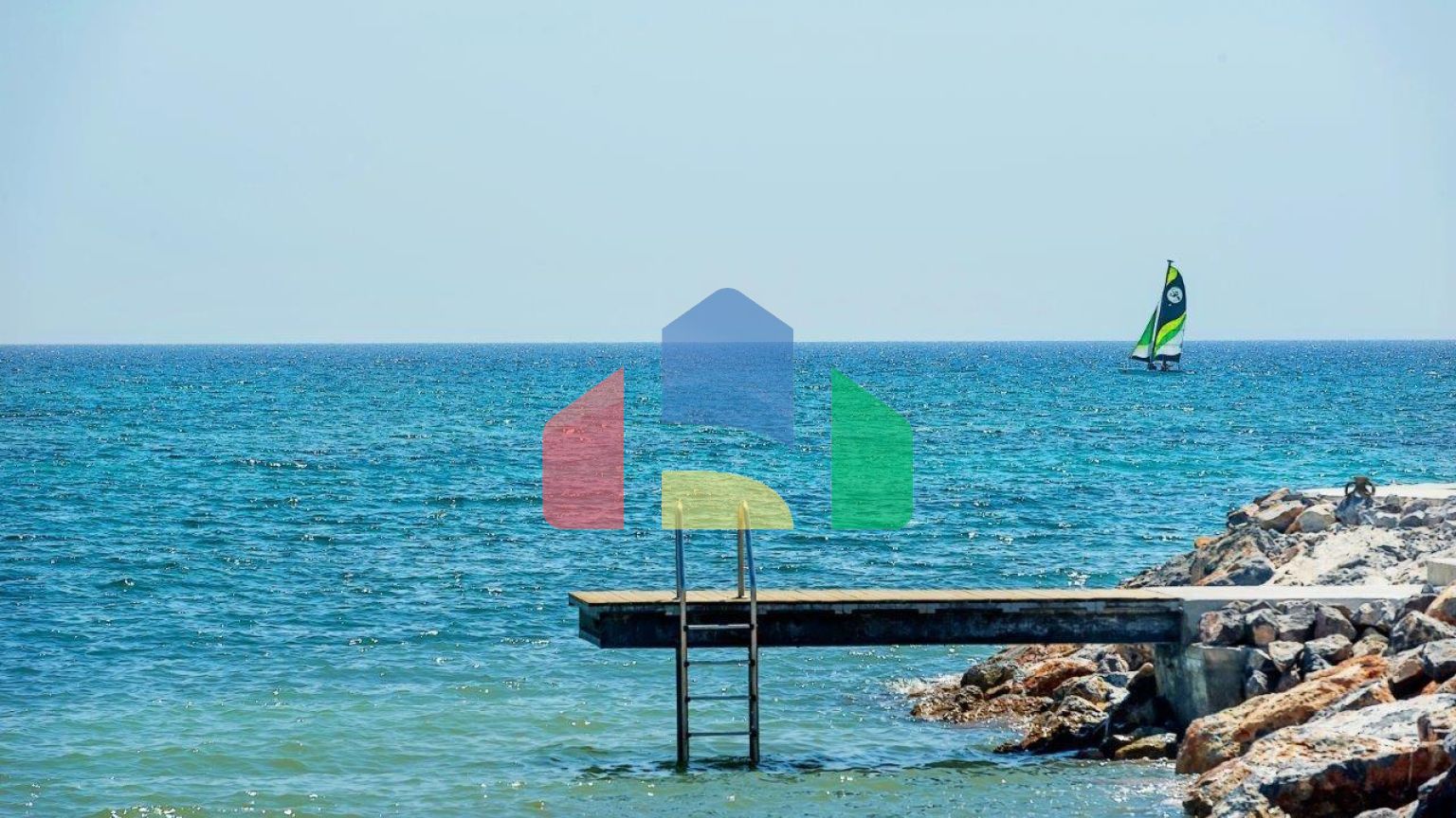 4-комнатные апартаменты 120 м2 с собственным приватным бассейном в СПА - комплексе в 100 метрах от песчаного пляжа