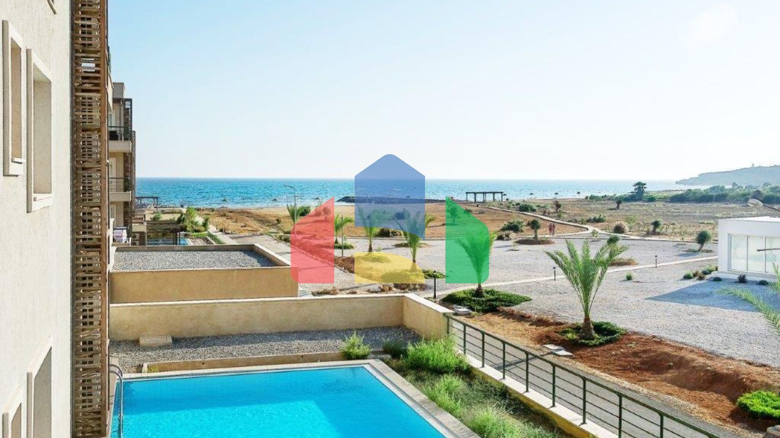 4-комнатные апартаменты 120 м2 с собственным приватным бассейном в СПА - комплексе в 100 метрах от песчаного пляжа