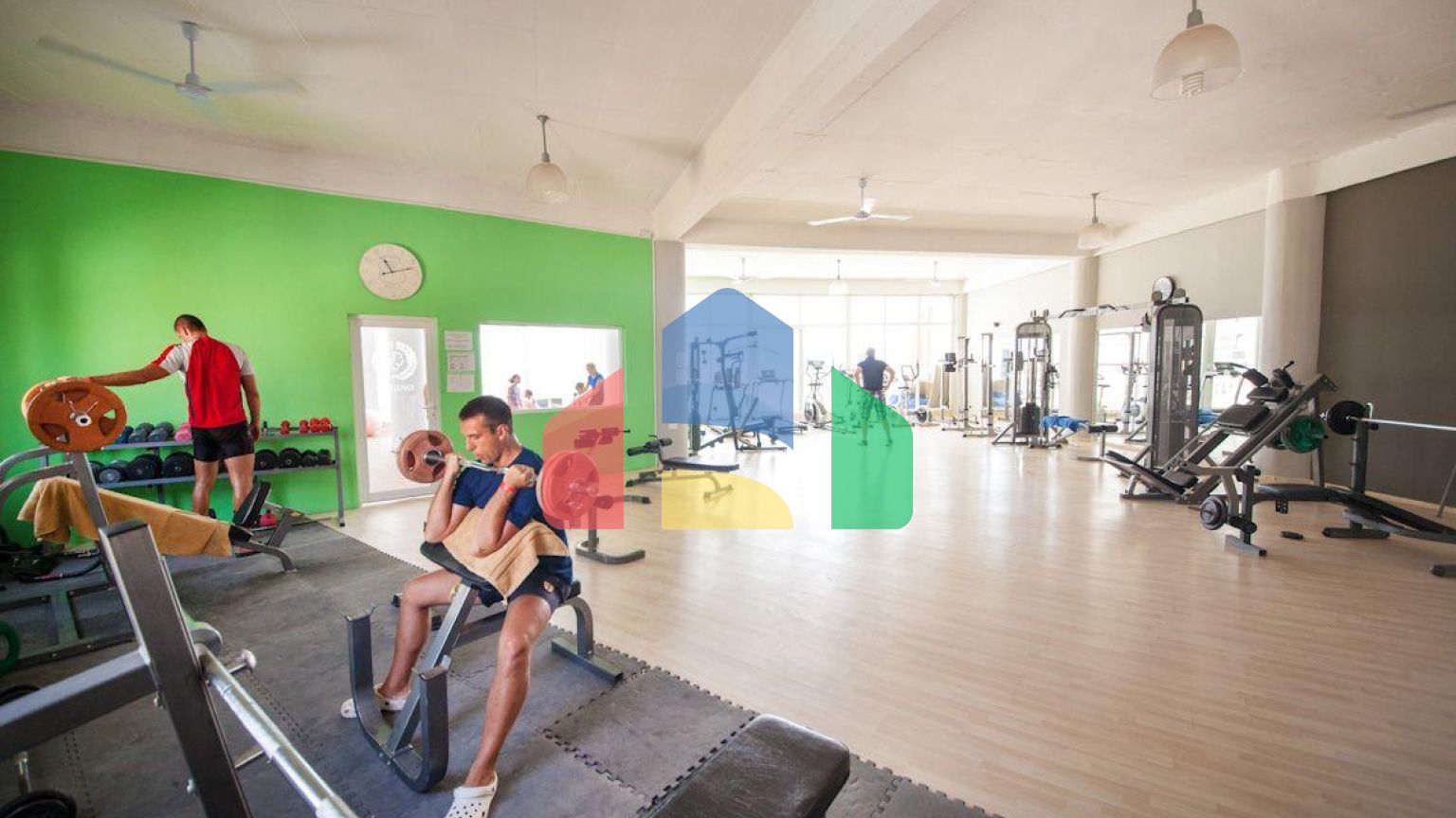 5-комнатный пентхаус 198 м2 + 40м2 терраса в СПА - комплексе в 600 метрах от песчаного пляжа