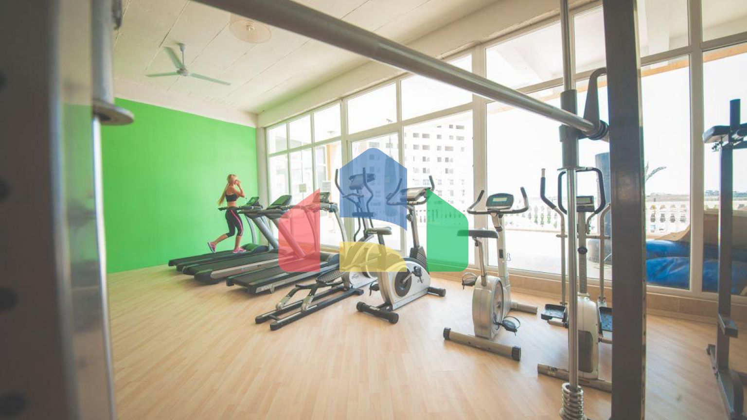 5-комнатный пентхаус 198 м2 + 40м2 терраса в СПА - комплексе в 600 метрах от песчаного пляжа