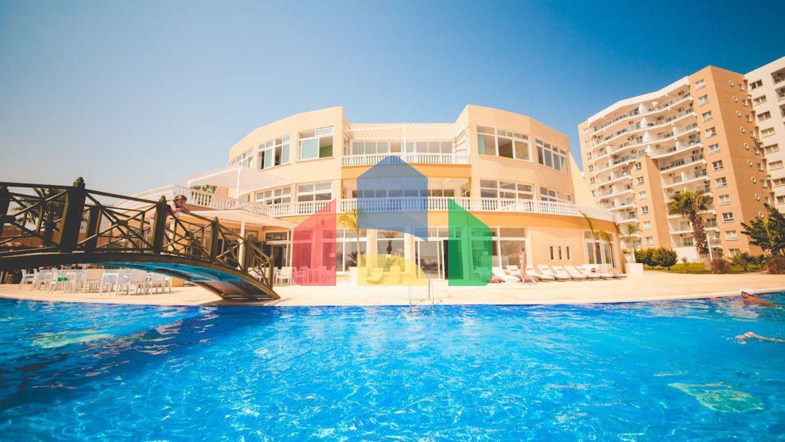 5-комнатный пентхаус 198 м2 + 40м2 терраса в СПА - комплексе в 600 метрах от песчаного пляжа