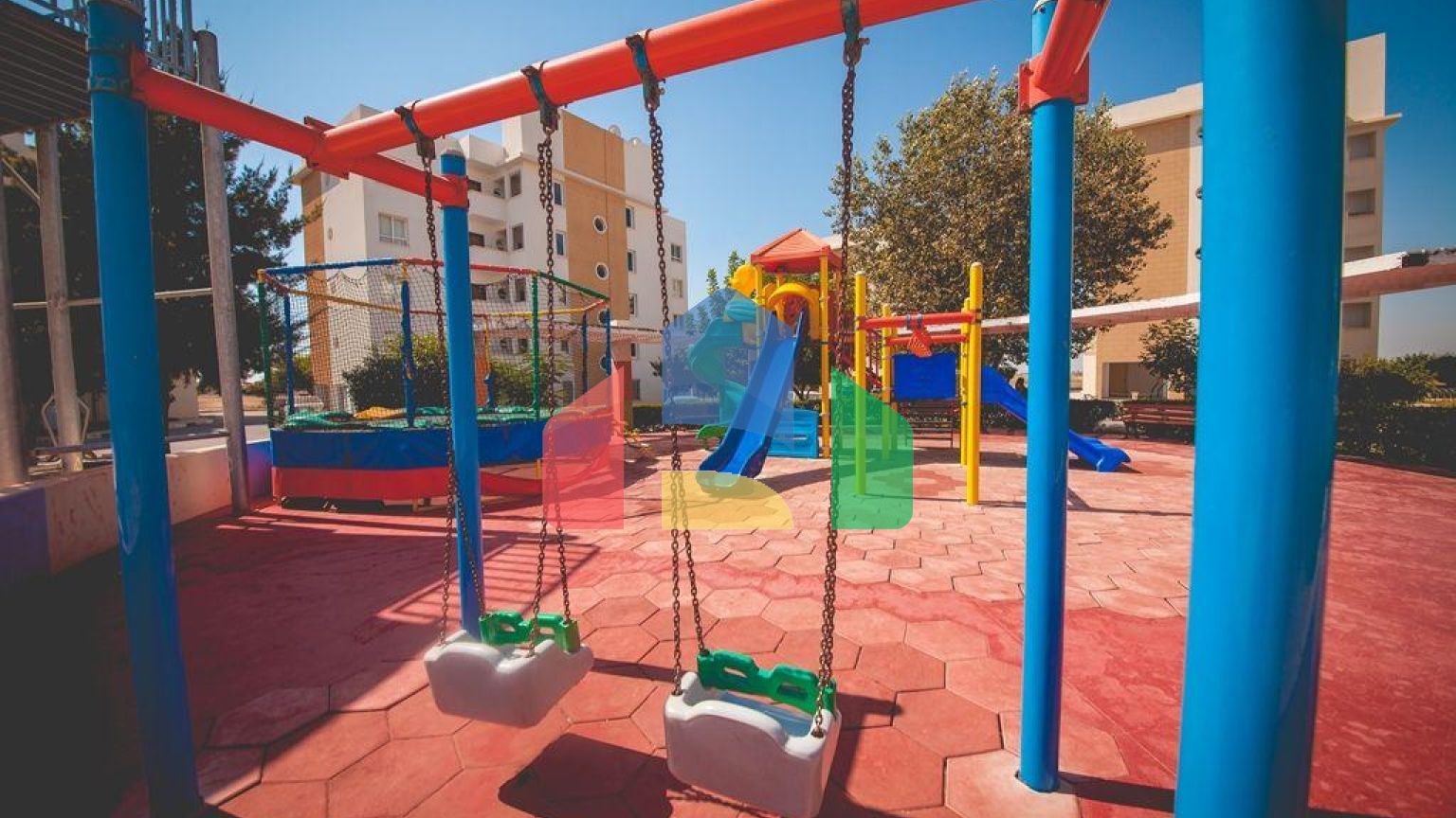 5-комнатный пентхаус 198 м2 + 40м2 терраса в СПА - комплексе в 600 метрах от песчаного пляжа