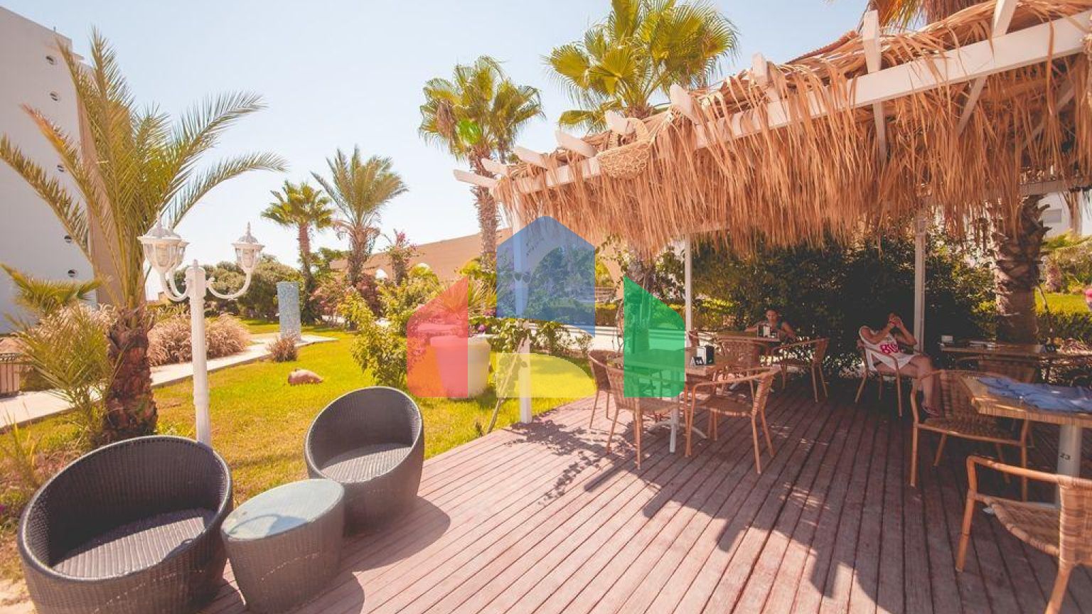 5-комнатный пентхаус 198 м2 + 40м2 терраса в СПА - комплексе в 600 метрах от песчаного пляжа