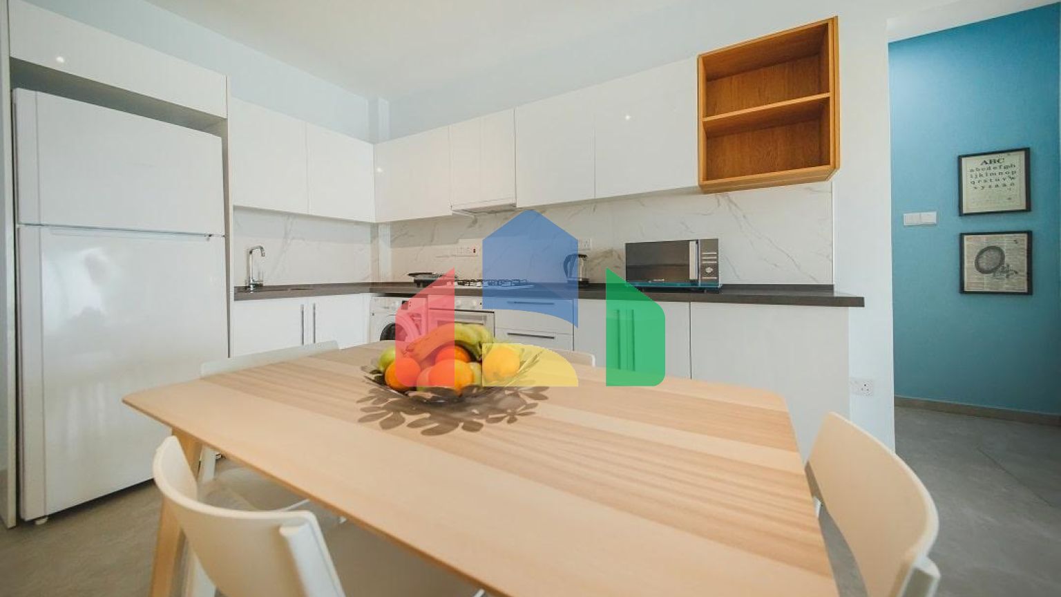 3-комнатные апартаменты 85м2 в 300 метрах от песчаного пляжа