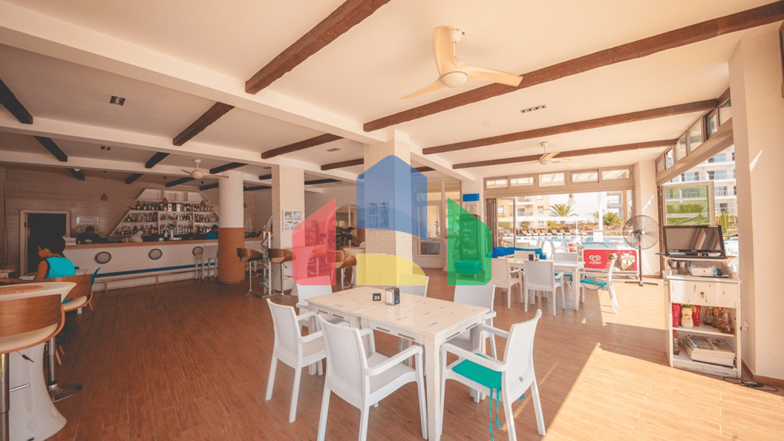 1-комнатные апартаменты 52м2 + 8 м2 терраса в СПА-комплексе в 600 метрах от песчаного пляжа