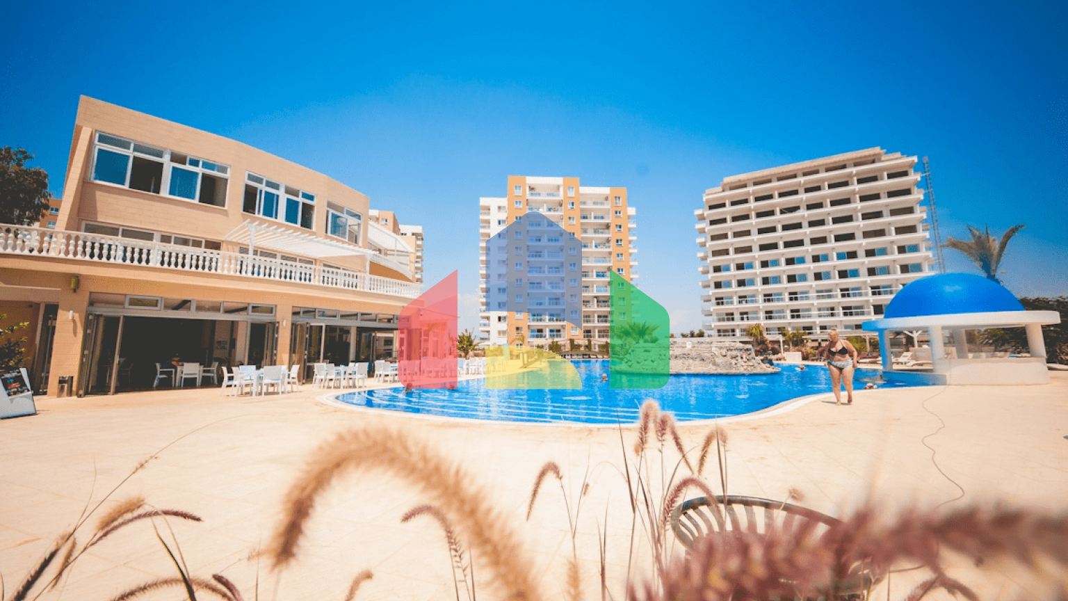 1-комнатные апартаменты 52м2 + 8 м2 терраса в СПА-комплексе в 600 метрах от песчаного пляжа