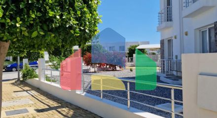 Современный 4-комнатный таунхаус 115 м2 с террасой на крыше, расположенный на первой линии от моря Современный 4-комнатный таунхаус 115 м2 с террасой на крыше, расположенный на первой линии от моря