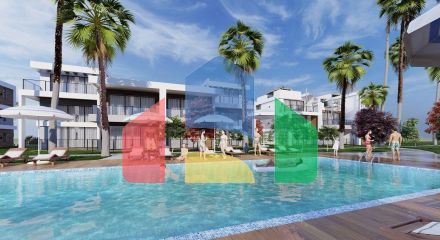 5-room townhouse of 277 m2 + 560 m2 of land in a complex with a private beach