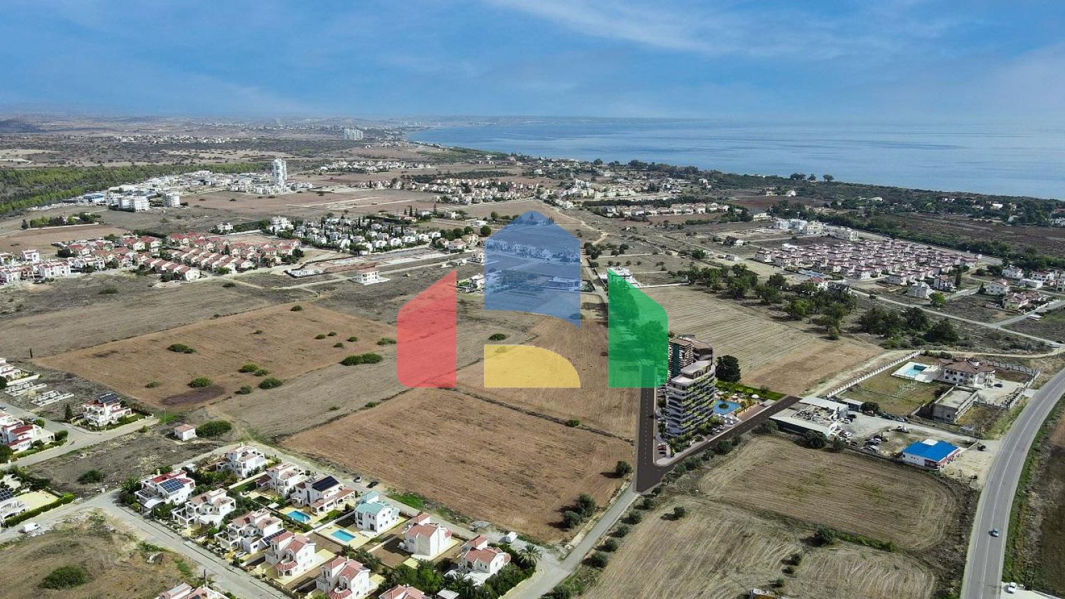 3-комнатная квартира 90м2 в 700 метрах от песчаного пляжа