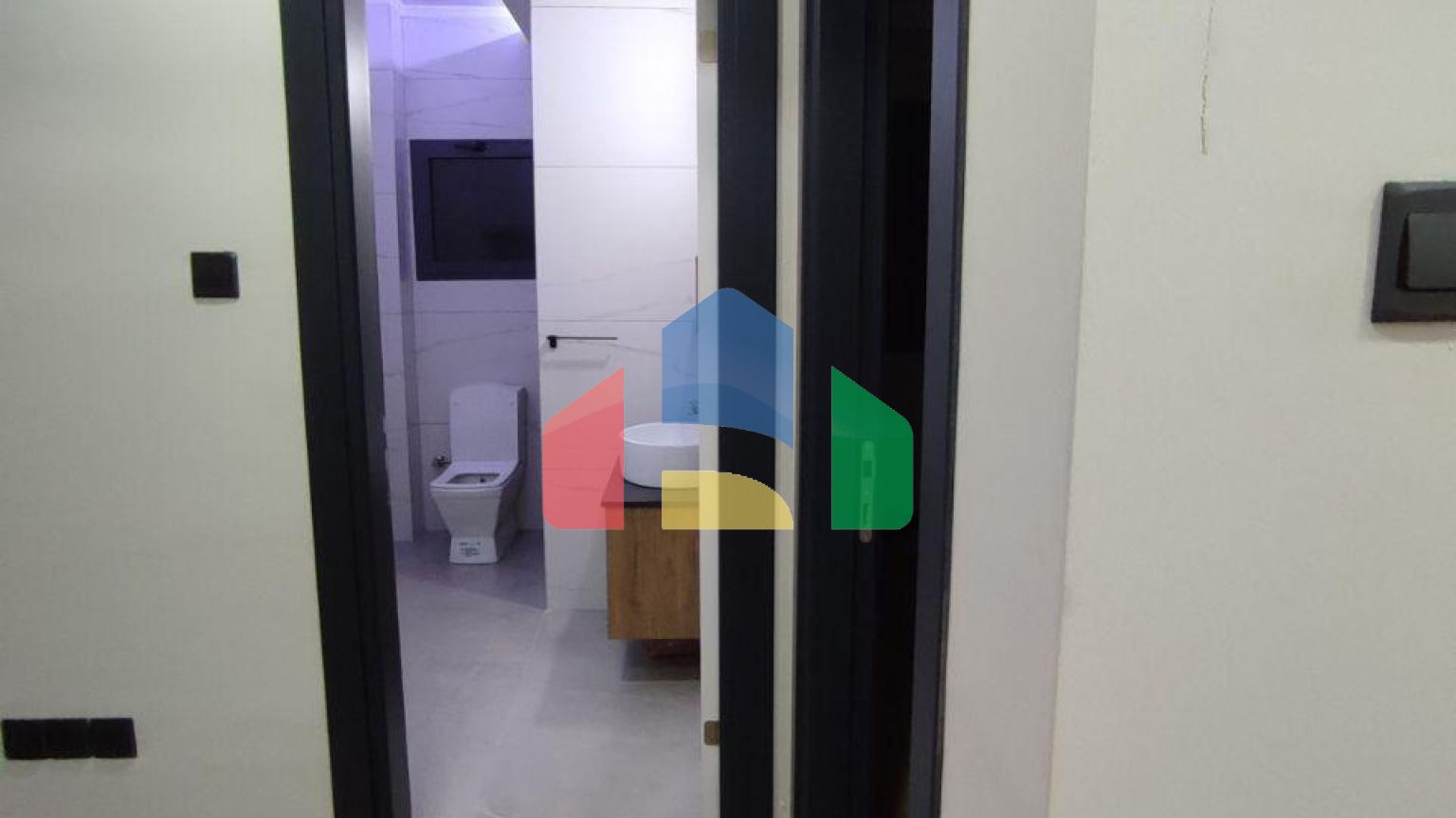 Квартира 3+1  (135 м2 ) в 800 метрах от песчаного пляжа в Йенибоазичи