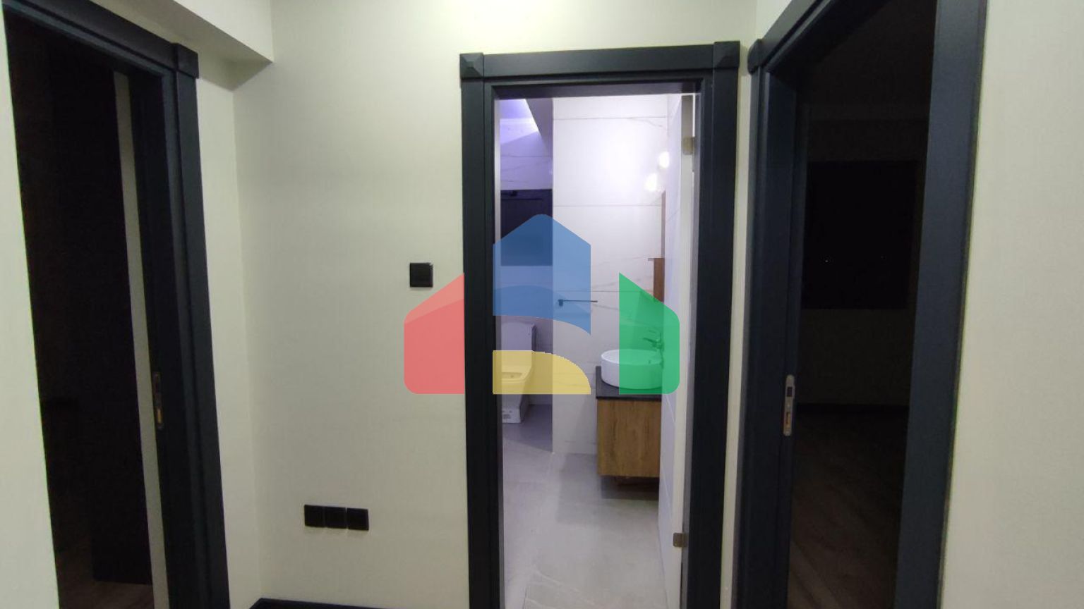 Квартира 3+1  (135 м2 ) в 800 метрах от песчаного пляжа в Йенибоазичи