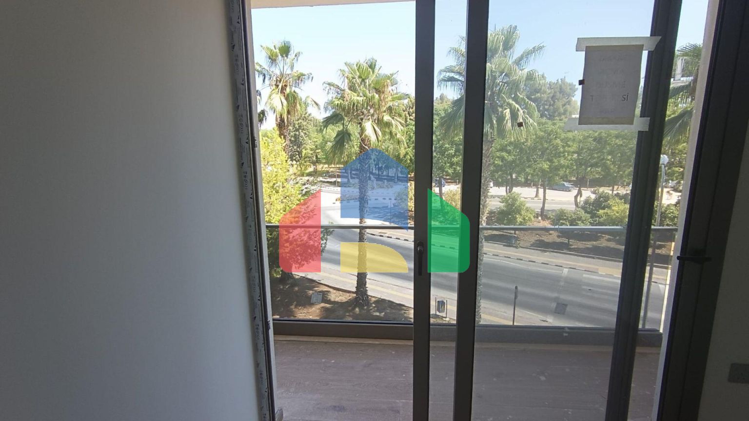 Квартира 1+1 (67 м2) в 800 метрах от моря в Фамагусте