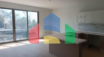 3-комнатная квартира 112 м2 в 800 метрах от моря в Фамагусте