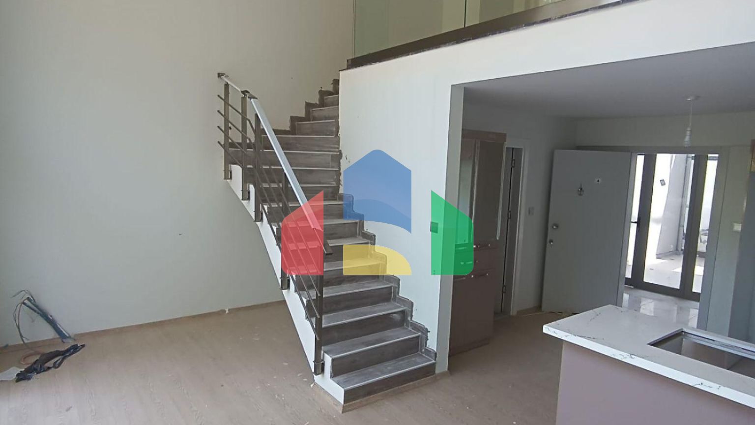 Квартира 1+1 Loft 92м2 с балконом 17 м2 в Фамагусте 