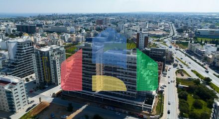 Двухкомнатная квартира 84 м2 с террасой 21 м2 в центре Фамагусты