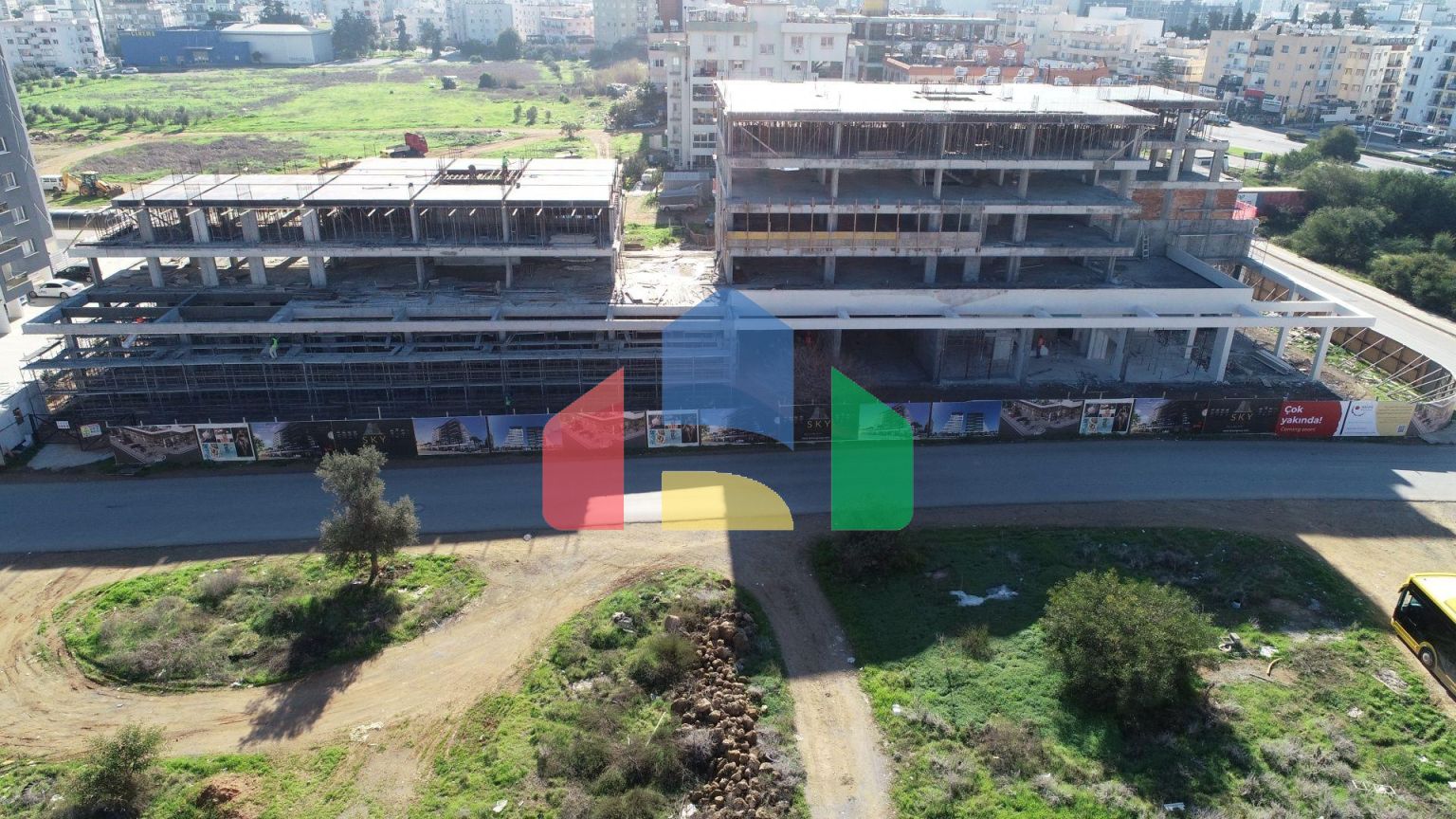 Двухкомнатная квартира 84 м2 с террасой 21 м2 в центре Фамагусты