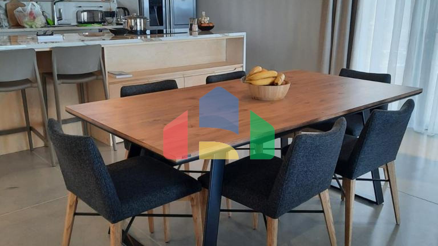 Роскошная вилла 3+1 (183 м2) с бассейном  в 100 метрах от пляжа