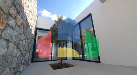 Роскошная вилла 4+1 (200м2) с бассейном  в 100 метрах от пляжа