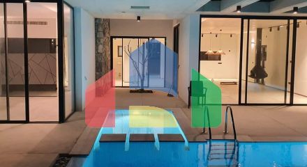 Роскошная вилла 4+1 (200м2) с бассейном  в 100 метрах от пляжа