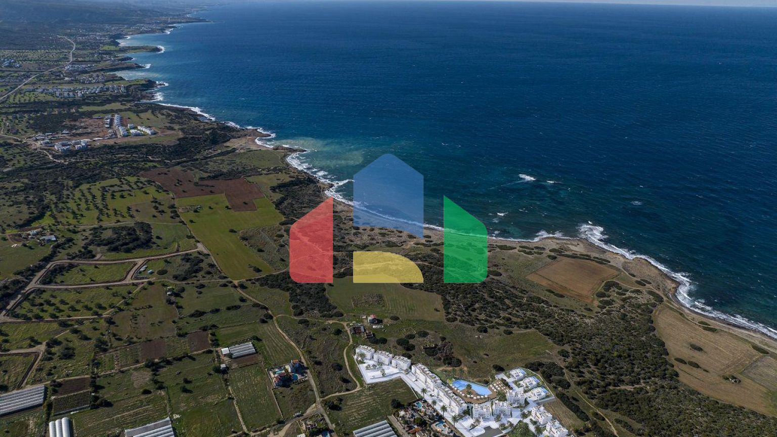 Двухкомнатная квартира 50 м2 + 10 м2 терраса  в 300 метрах от моря