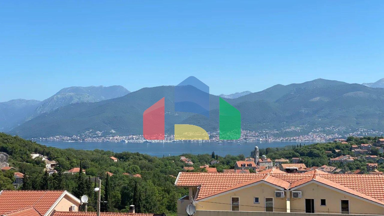 Новый дом в поселке Радовичи