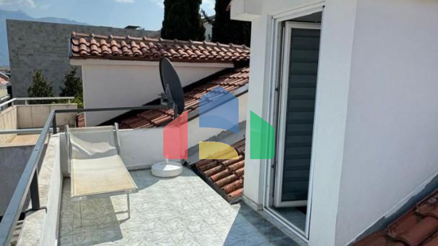 Уютная квартира таунхаус  рядом пляжем Nikki Beach, Радовичи, Тиватская ривьера