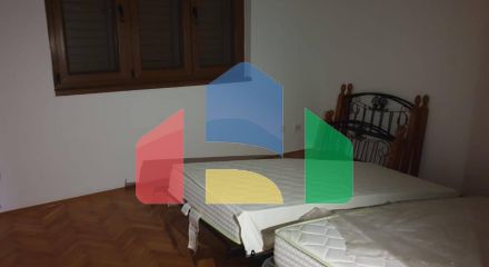 Продажа 3-этажного дома с гаражом и отдельным апартаментом у пляжа 